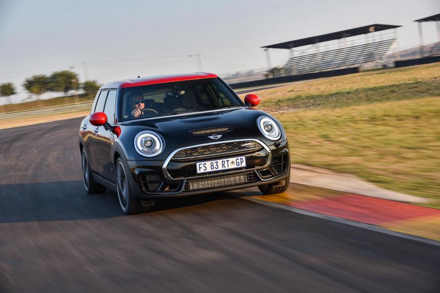  Mini John Cooper Works Clubman 2017 года  (ZA) (фото 9 из 40)